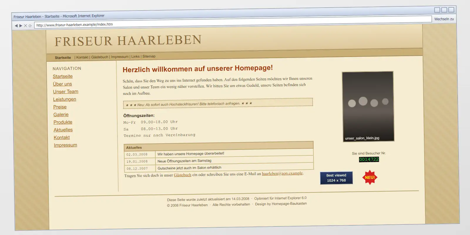Alte Friseur-Website in einem Browserfenster: beiger Hintergrund, lange Linkliste am linken Rand, unscharfer Fließtext